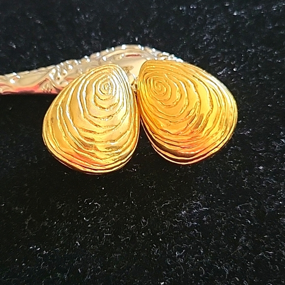 Givenchy Paris New York earrings - Picture 1 of 5